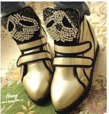 萤光一族,揭秘神秘生物的奇幻世界